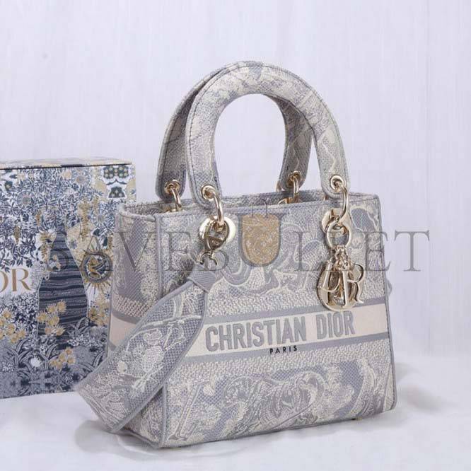 DIOR MEDIUM LADY D-LITE BAG M0565ORGO_M932 (24cm*20cm*11cm)